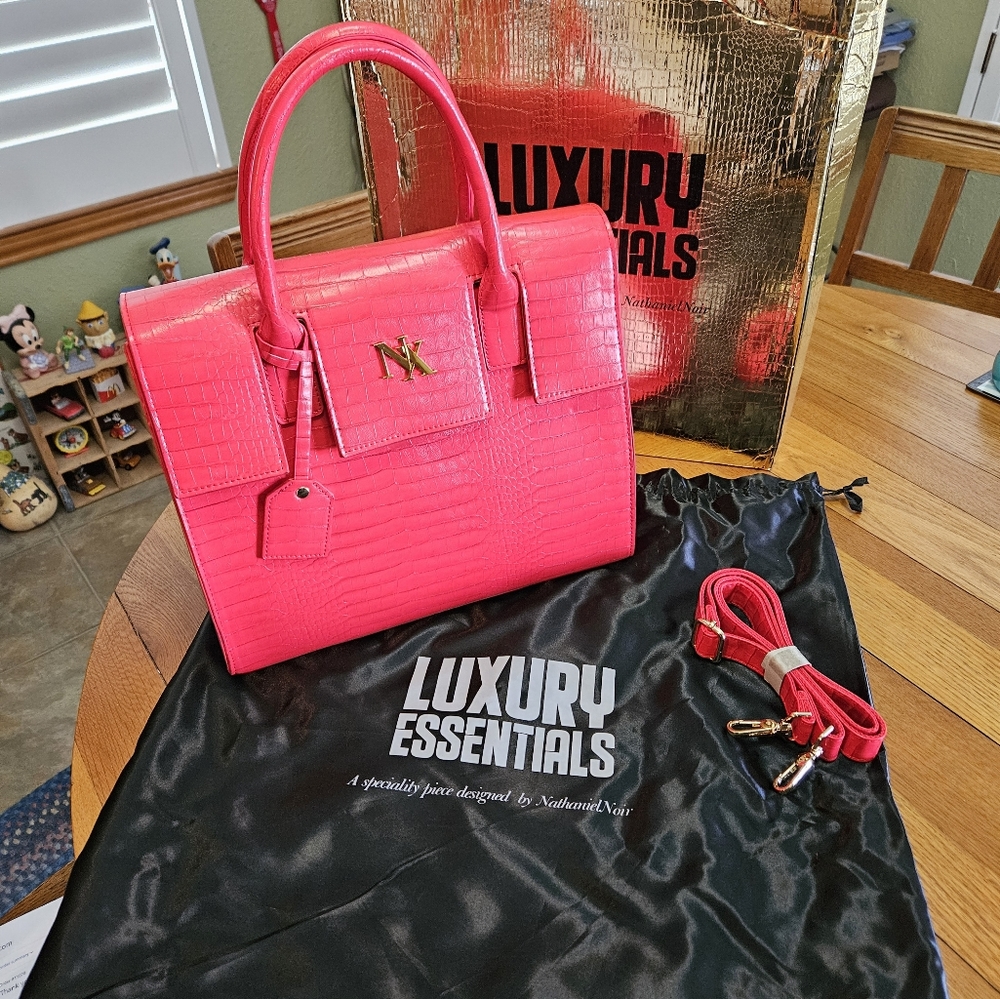 Nathaniel Noir-X Red Presidental Jumbo Handbag